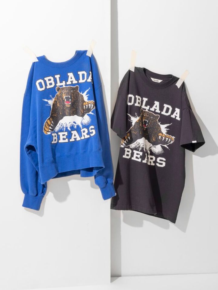 スウェット￥23,100、Tシャツ￥14,300※８月発売予定（ともにオブラダ／シンチ）