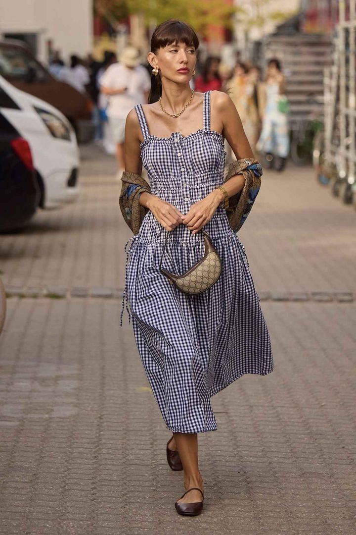 画像: 柄を重ねて上級者なオーラを放つ