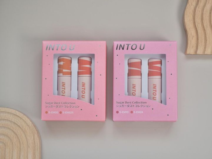 画像: 【INTO U】「スーパーマットリップ & チークマッド ミニセット シュガーダストコレクション 」1g×2本 全2種 左から〈セット01〉、〈セット02〉各¥1,430（税込）
