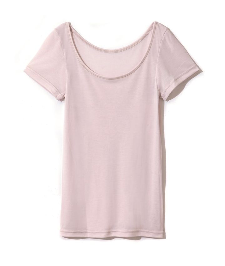 汗取りパッドで、背中以外の汗対策もバッチリ。半袖1650円（アセドロン／グンゼ）