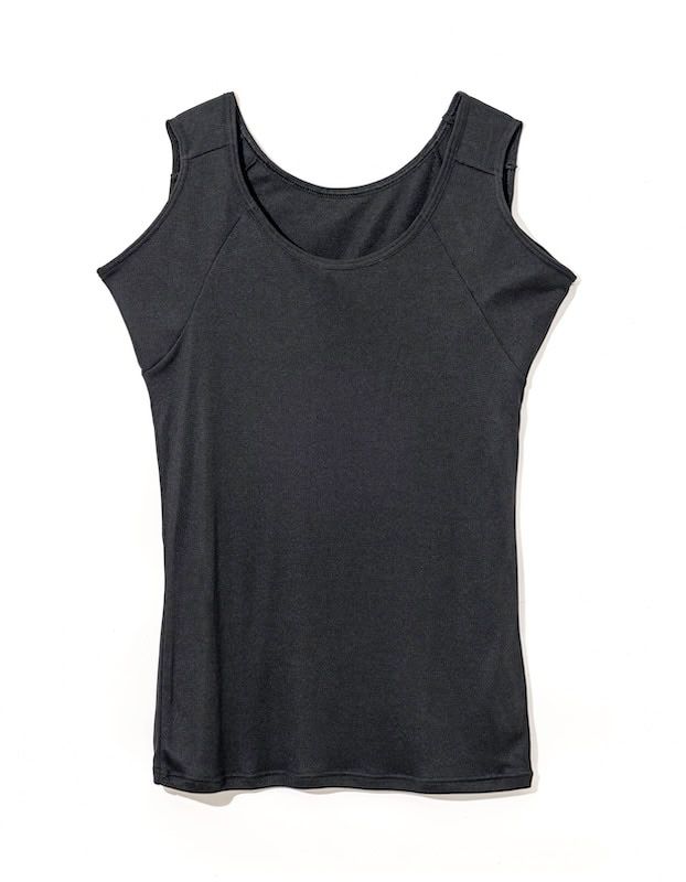 吸汗速乾、抗菌防臭加工も。汗取りインナー・綿混背中二重脇フィットタンクトップ 超大汗さん2600円～2800円（サラリスト／ベルメゾン）