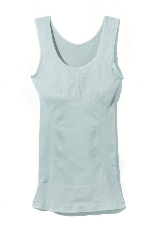 機能素材インナー。気になるウエストまわりを補整する3Dパワー切り替え、パワーシェイプ® タンクトップ1980円（ルシアン）