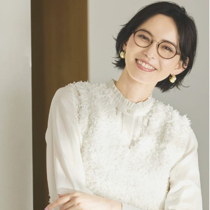 ミルキーなブラウンのセル。メガネ3万9600円（プロポ／プロポデザイン）