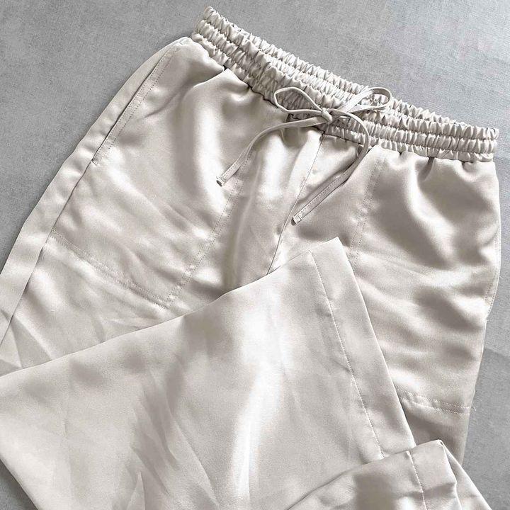 画像: 夏こそサテンパンツ