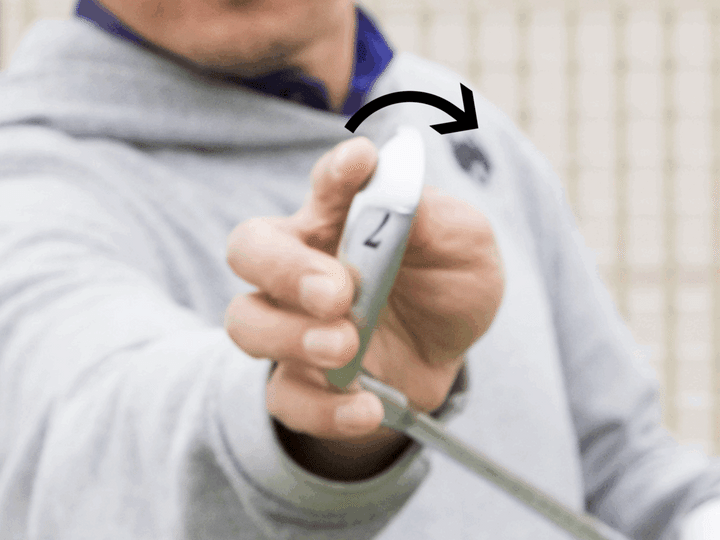 アイアンショットは「トゥ狙い」が上達のコツ！プロが実践するワザを解説