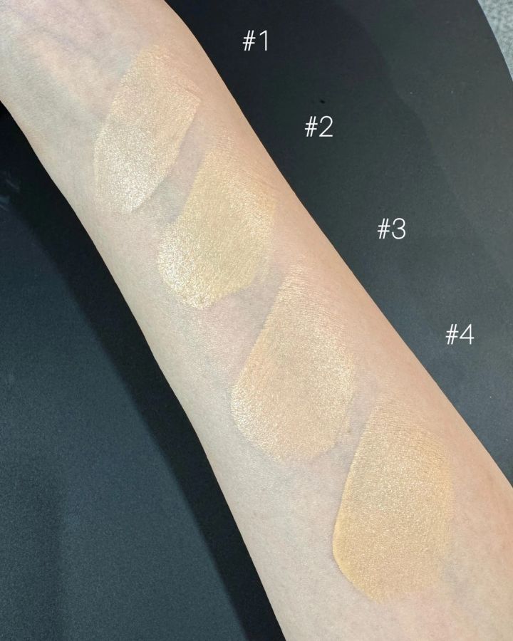 アルマーニ ビューティ ルミナス シルク プリマ グロー スウォッチ