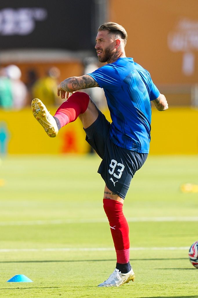 クラブW杯初戦でゴールの元欧州最強DF、ホワイト×ゴールドの「ミズノスパイク」がかっこいい！