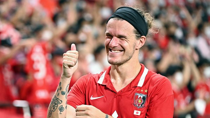 Jリーグ復帰の“元最強DF”が来日！流暢な日本語で「これから一緒に戦いましょう」