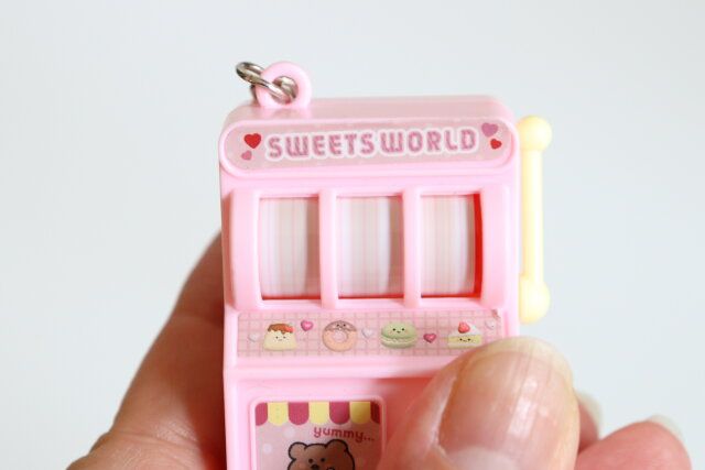 セリア キーホルダー パステルスロット レバー 使用例 スロット