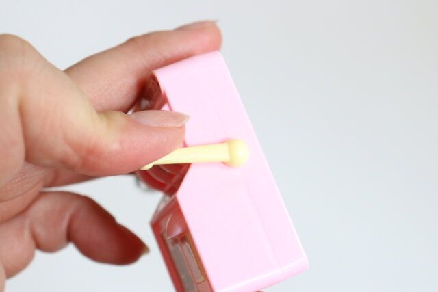 セリア キーホルダー パステルスロット レバー