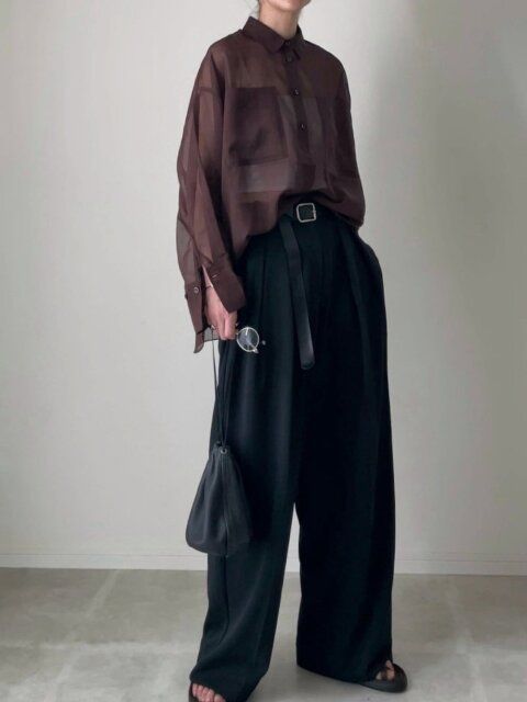 黒パンツコーデ2