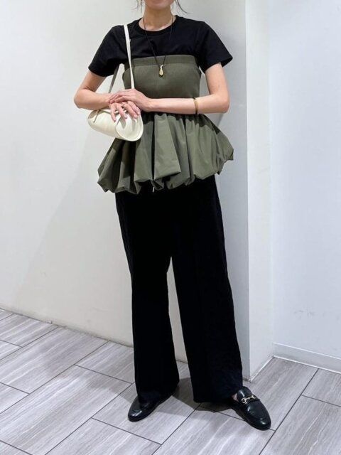 黒パンツコーデ3