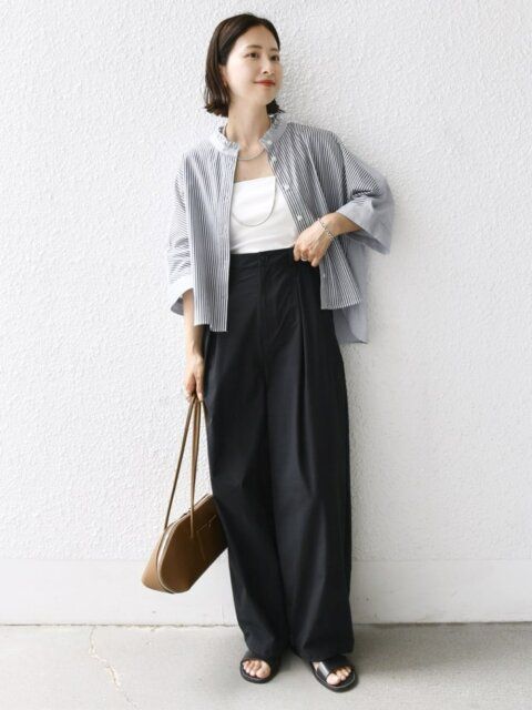 黒パンツコーデ4