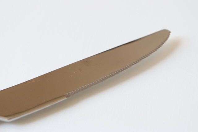 鍛造カトラリーデザートナイフ 刃先