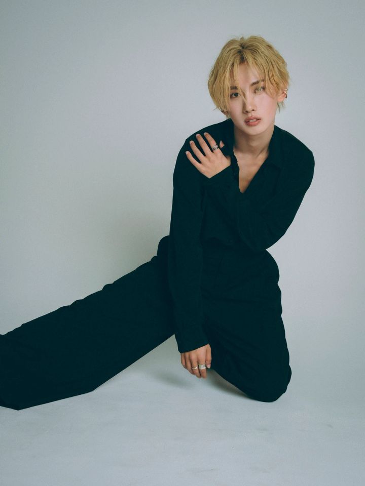 モデル 鈴木凌 中腰