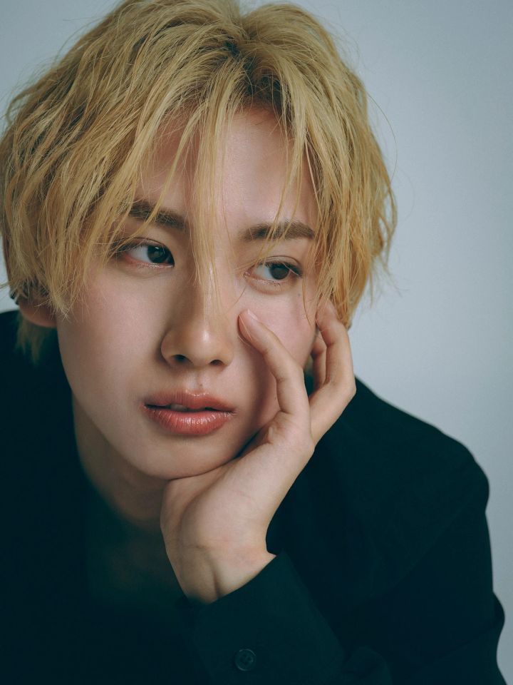 モデル 鈴木凌 顔のアップ