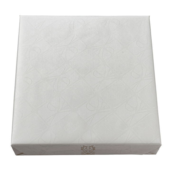 〈たねや〉の「ふくみ天平」包装