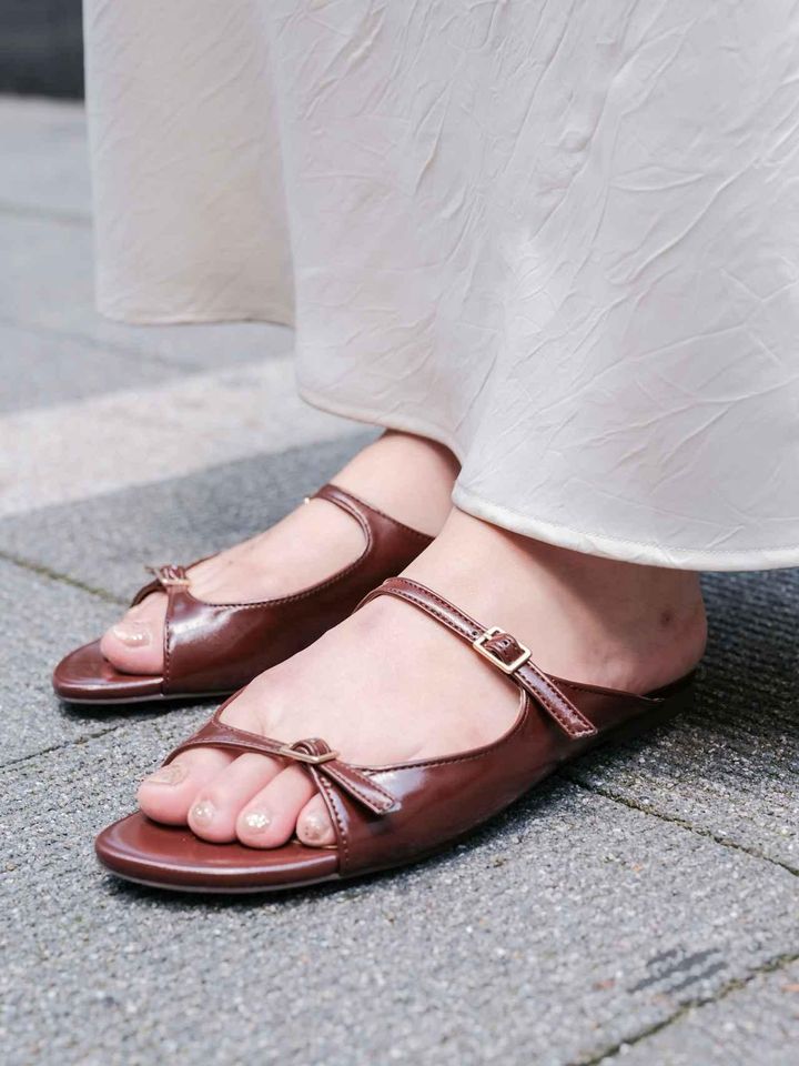 画像: 上品見えするシューズ