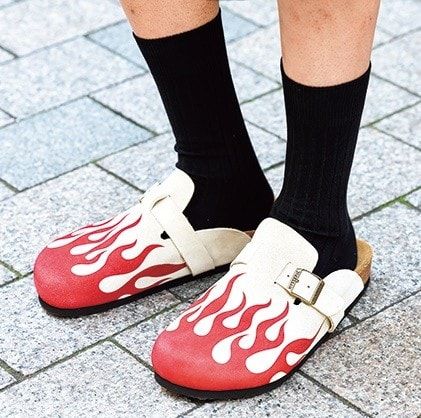 HYSTERIC GLAMOURルミネエスト新宿店坂本 太一さんの愛用サンダルはヒステリックグラマーのFIRE PATTERN サンダル