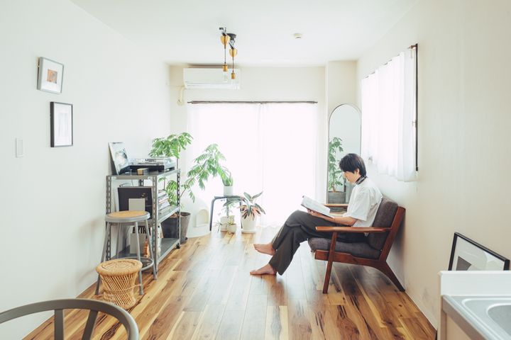 小さな部屋を広く見せる。”余白”を生かしたインテリア3選