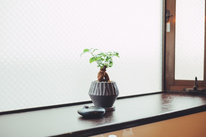 小さな部屋を広く見せる。”余白”を生かしたインテリア3選