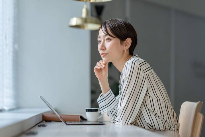 カフェ、女性、パソコン