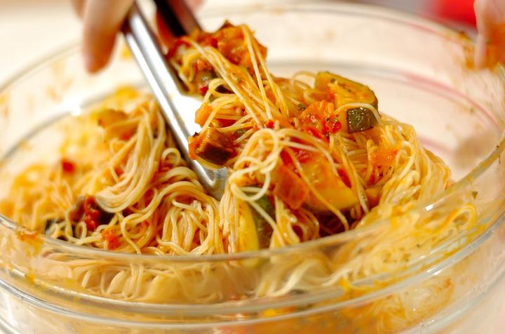 たっぷり夏野菜の冷製パスタの作り方4