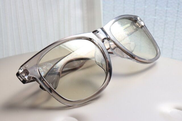 調光サングラス 変化