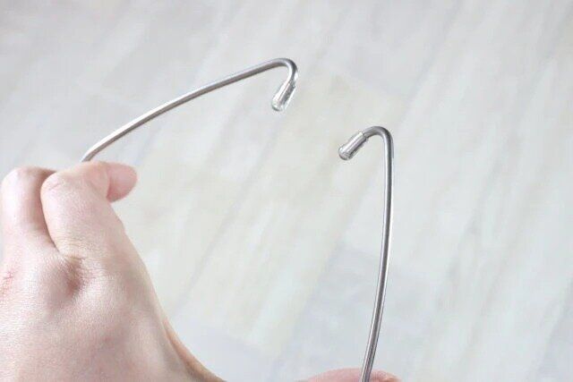 ダイソーのステンレスかもいハンガー2