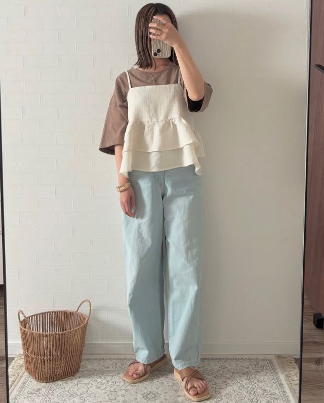 フリルビスチェ