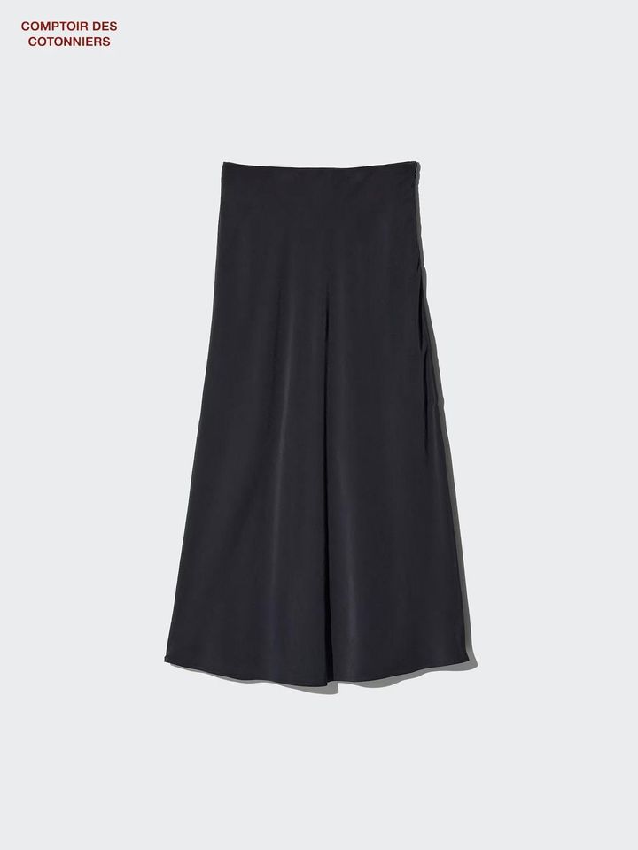 画像2: 出典：ユニクロ