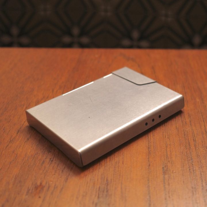 〈CLAUSTRUM〉のカードケース