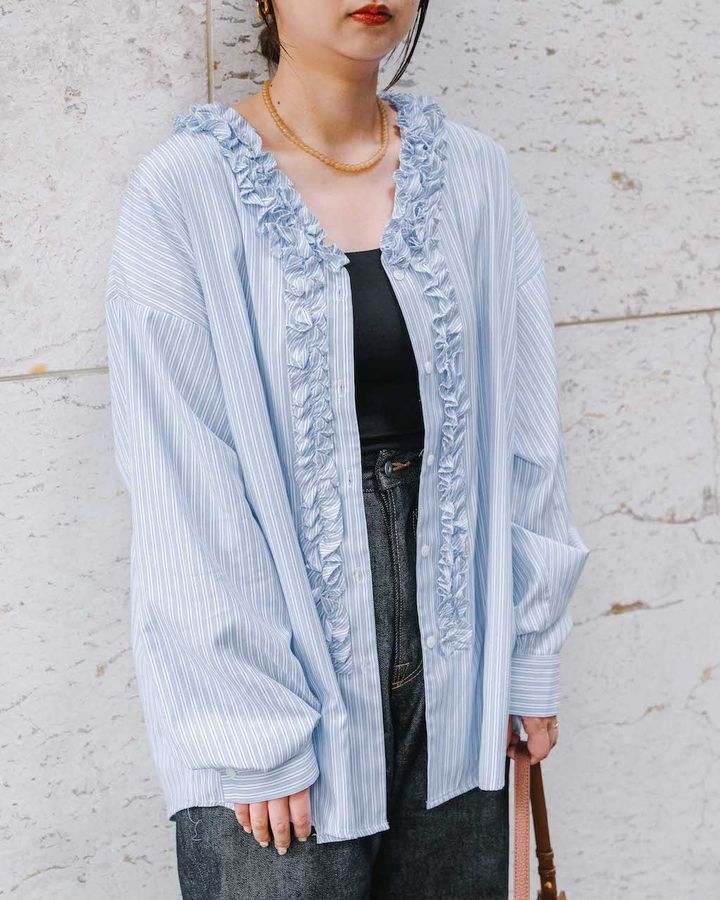 相性抜群な“甘トップス×デニム”のお手本コーデ 5選。甘辛MIX上手になろう！【TOKYO SNAP】