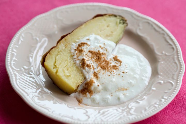 ヨーグルトを焼きいもにかける簡単レシピ ダイエットレシピ