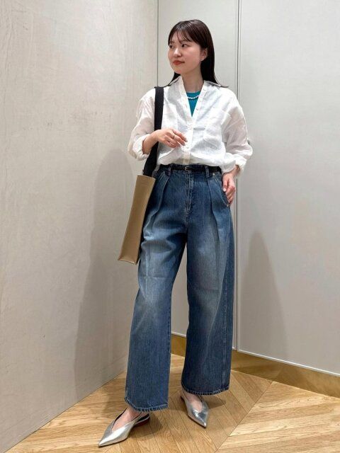 白シャツコーデ3