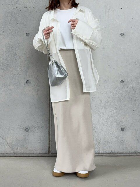 白シャツコーデ4