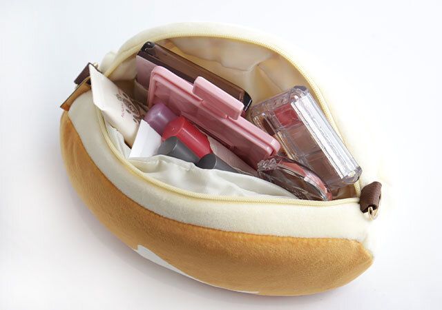 北海道チーズ蒸しケーキポーチ内ポケット