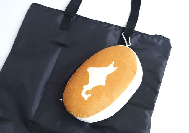 北海道チーズ蒸しケーキポーチカラビナアレンジ