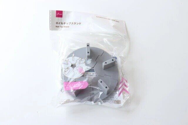 ダイソー ネイルチップスタンド パッケージ