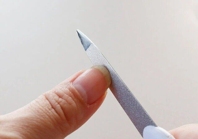 ダイソー 折りたたみネイルファイル