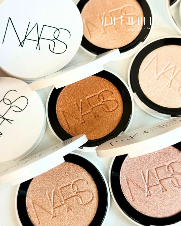 NARS ライトリフレクティング ルミナイジングパウダー