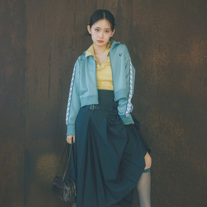 【りこめい】畑芽育と莉子がNAVI♡ ソックス×スニーカー見本①【シアーハイソックス×メリージェーン】