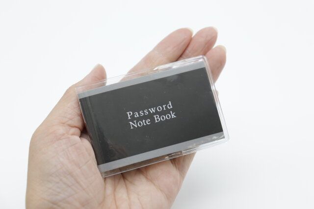 セリアのミニパスワードノートは小さくてコンパクト