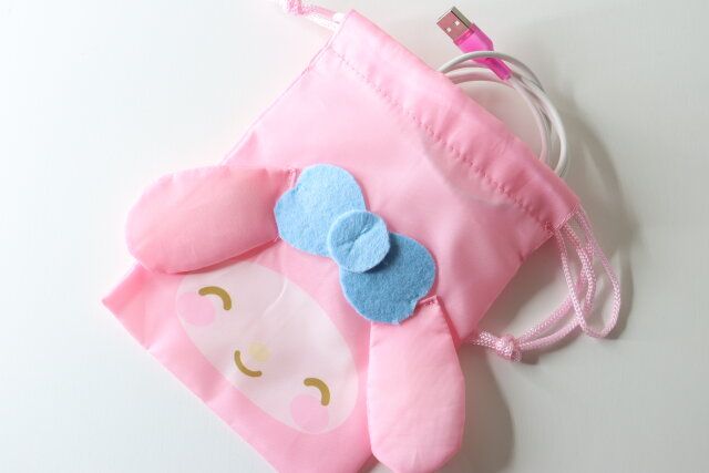 ダイカット巾着MMゆるっと ガジェット収納