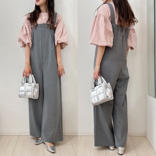 ボリューム袖ブラウスで可愛く