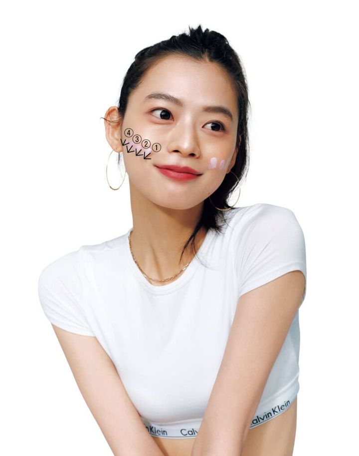 【頰のコケ】は、光パワーで瞬時にふっくら