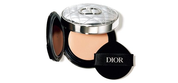 ディオール ディオールスキン フォーエヴァー イドラ グロウ クッション