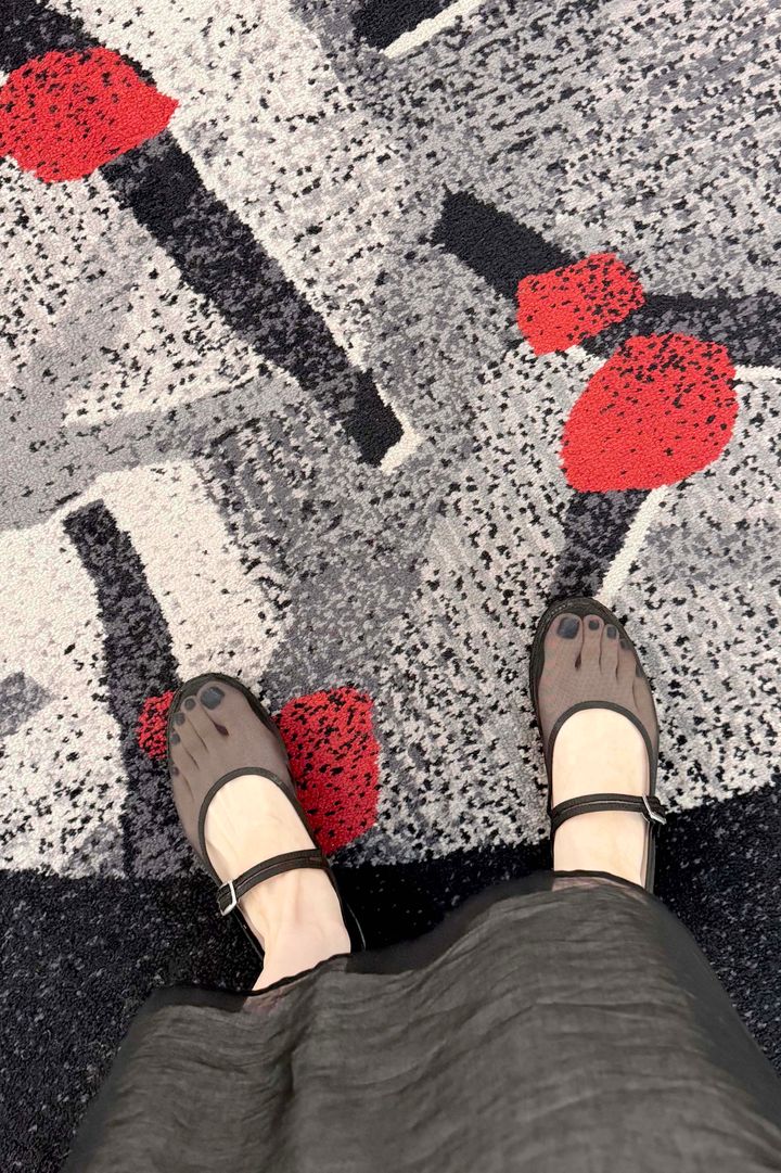 夏シューズ2025◎ 夏の靴は3足あれば最強、着回しの効くスタイリング実例集【ささやかですてきなもの 大谷有紀 vol.241】