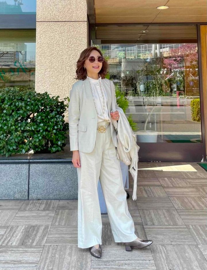 「ダーマ・コレクション」のスーツ