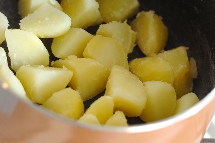 卵たっぷりポテトサラダの作り方2